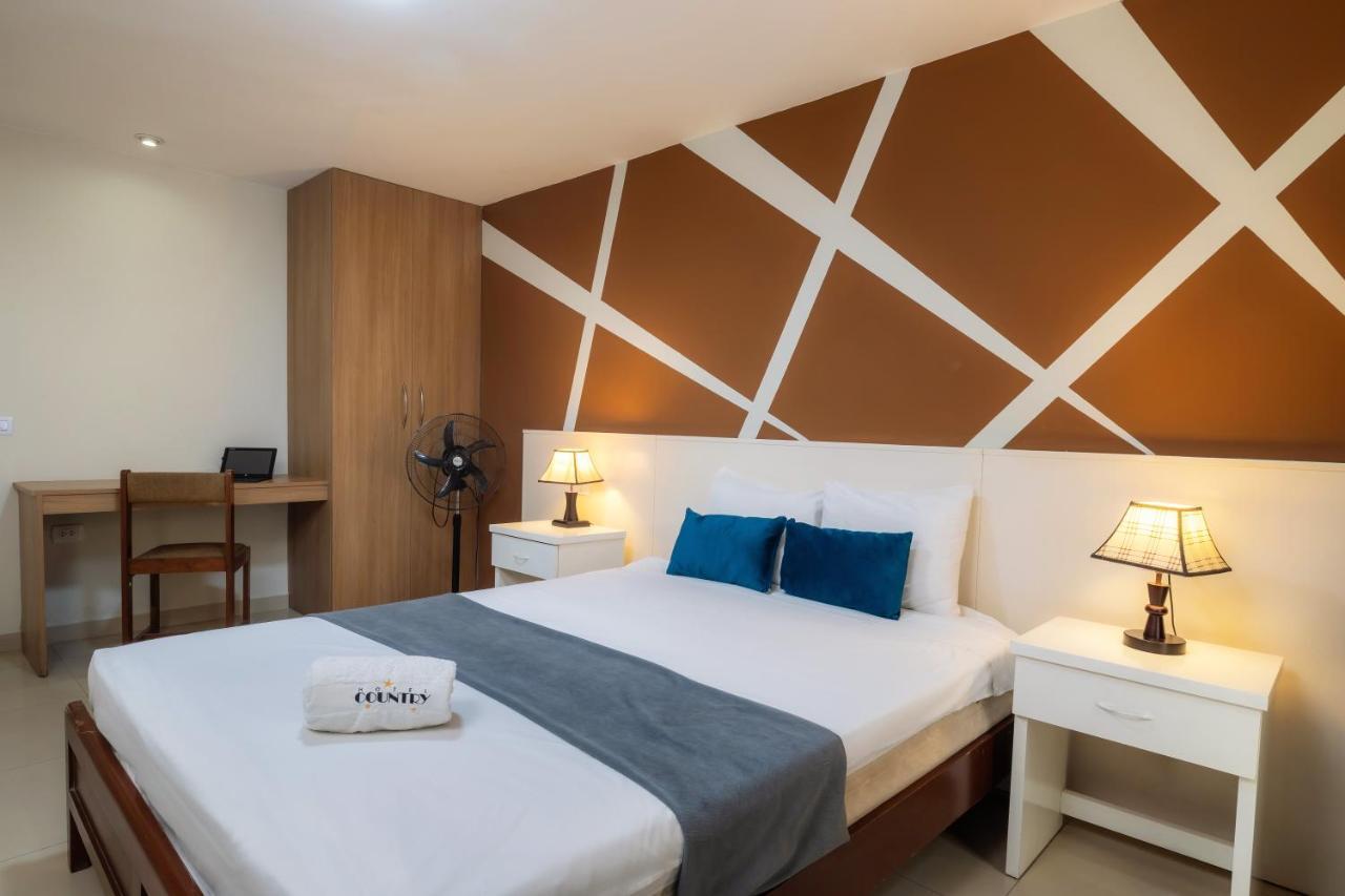 Hotel Country Trujillo Encalada Extérieur photo