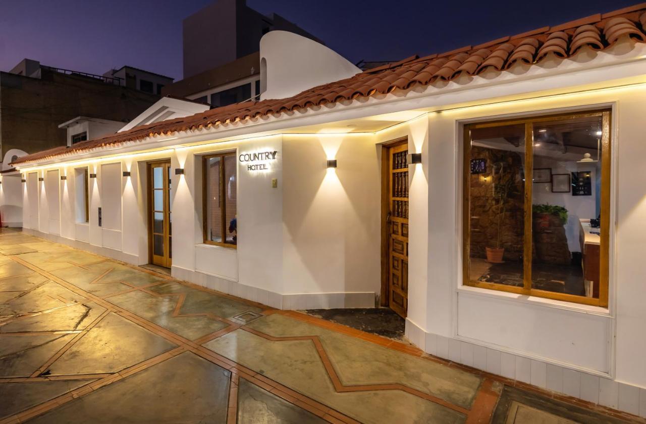 Hotel Country Trujillo Encalada Extérieur photo