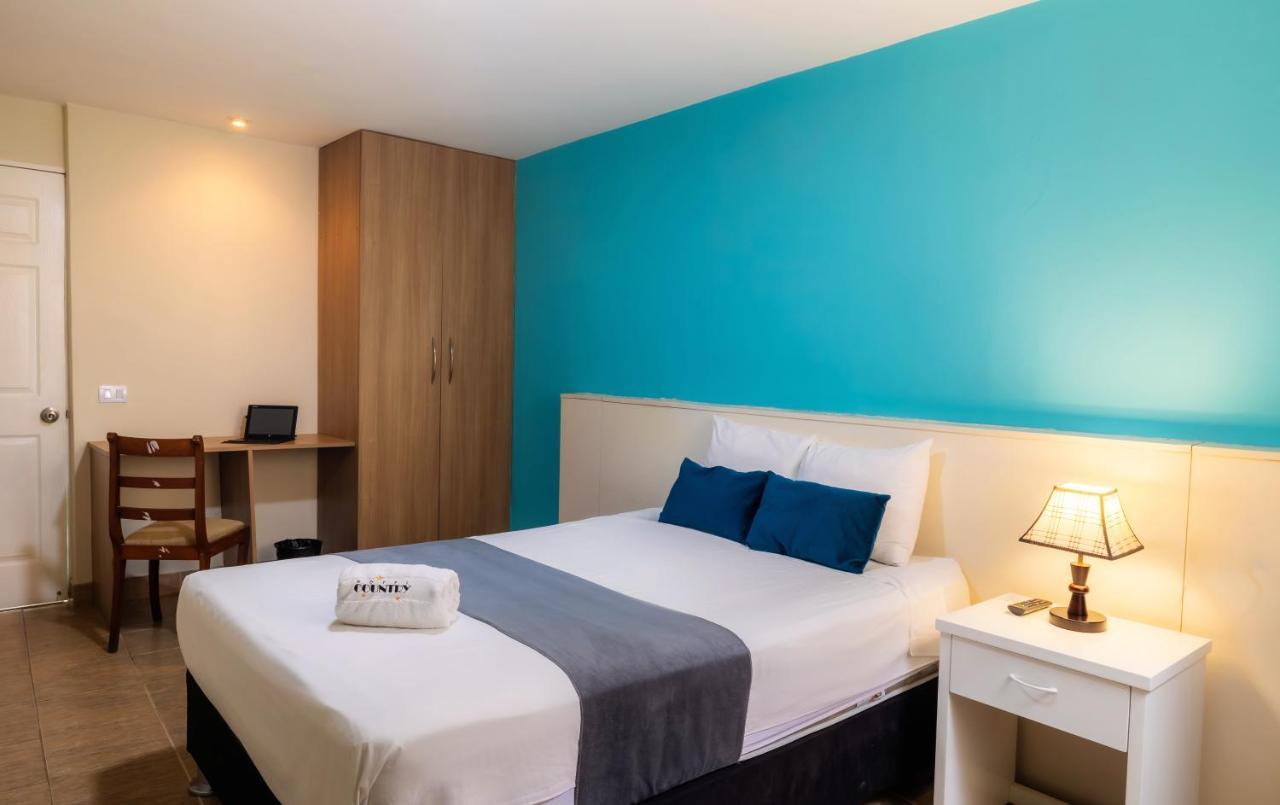 Hotel Country Trujillo Encalada Extérieur photo