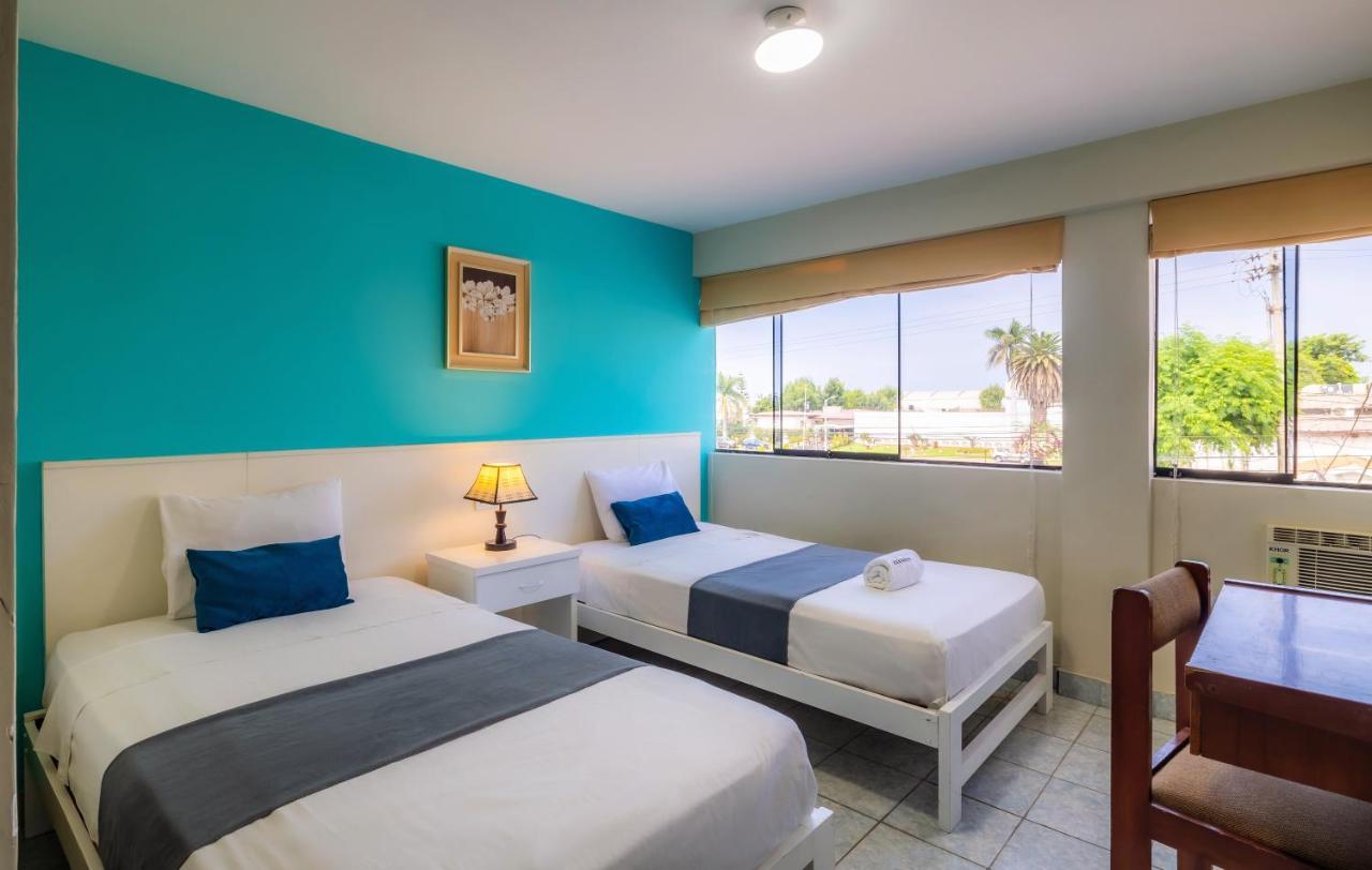Hotel Country Trujillo Encalada Extérieur photo